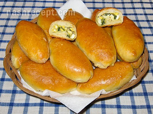 печеные пирожки с луком и яйцом - pechenye pirozhki s lukom i yaytsom