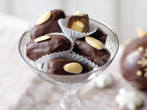 шоколадные конфеты финики с марципаном - shokoladnye konfety finiki s martsipanom
