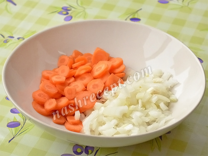 морковь и лук для ухи из карпа - morkov i luk dlya uhi iz karpa